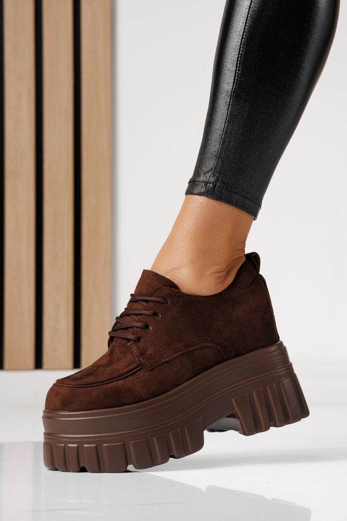 Pantofi casual dama maro din piele ecologica intoarsa Larisa #24076