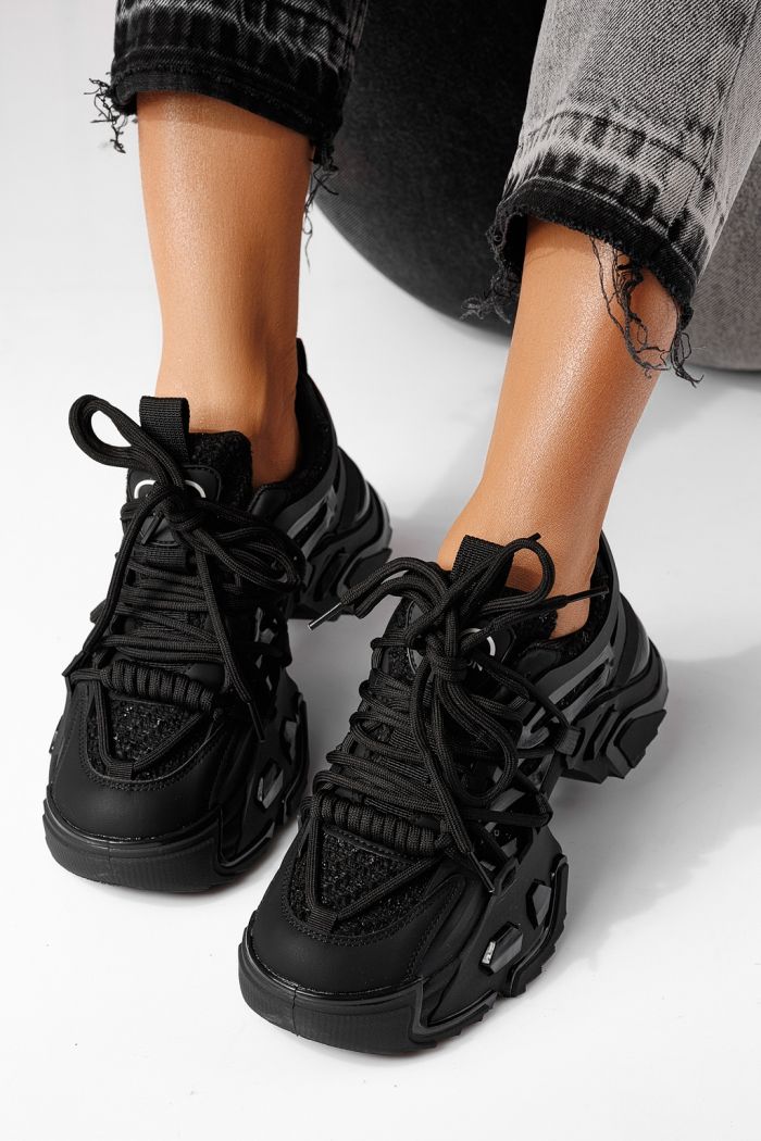 Дамски черни текстилни маратонки Eva #24082