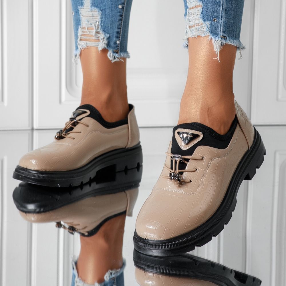 Pantofi casual dama bej din piele ecologica lacuita Mariah #24605