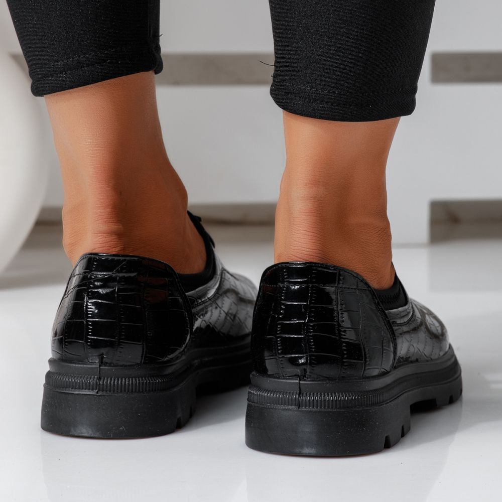 Pantofi casual dama negri din piele ecologica lacuita Mariah #24606