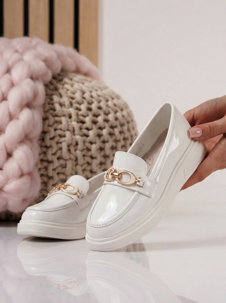 Pantofi fete albi din piele ecologica lacuita Andreina #24629