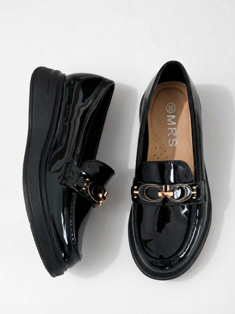 Pantofi fete negri din piele ecologica lacuita Andreina #24630