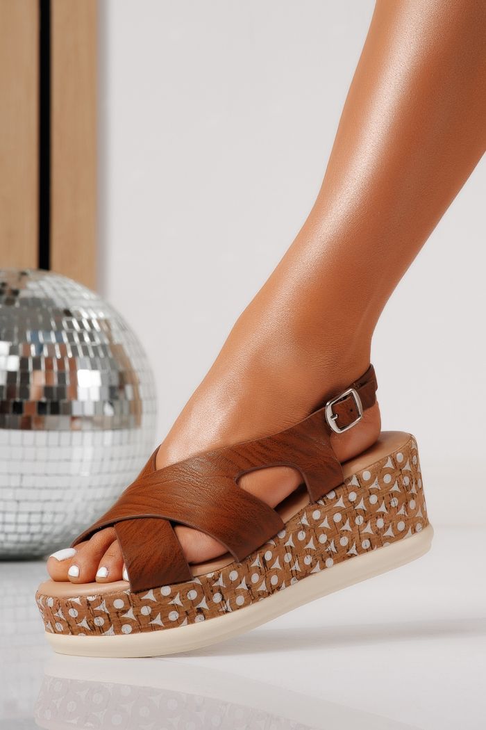 Sandale cu platforma dama bej din piele ecologica Anais #24970