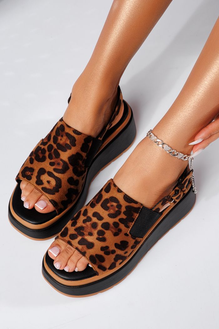 Sandale cu platforma dama leopard din piele ecologica intoarsa Amelia #25231