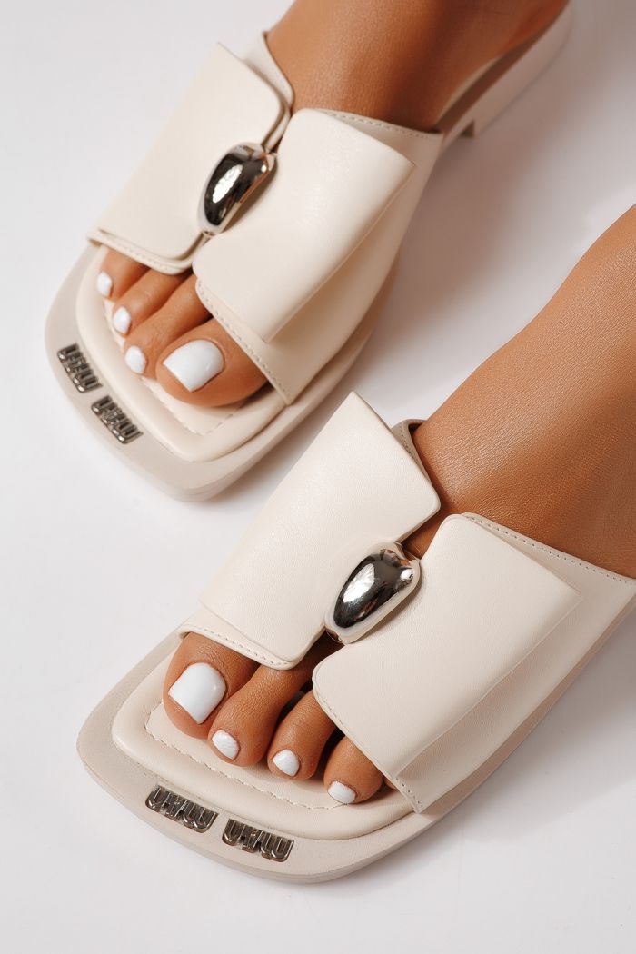 Sandale cu talpa joasa dama bej din piele ecologica Amaris #25167