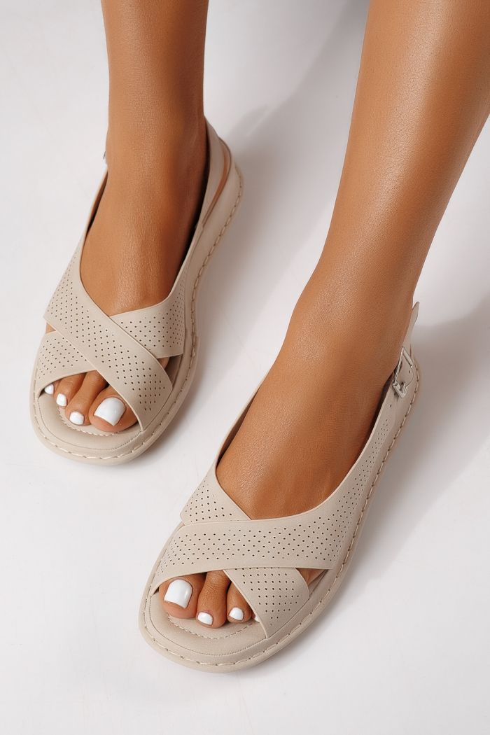 Sandale cu talpa joasa dama bej din piele ecologica Orelia #25180