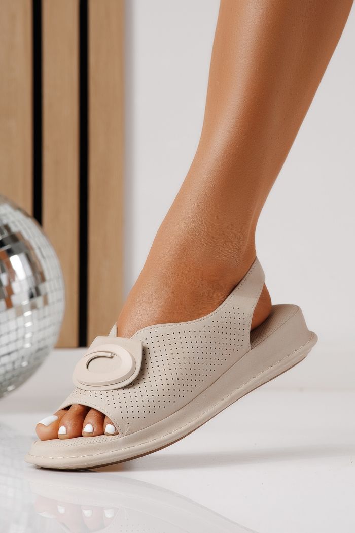 Sandale cu talpa joasa dama bej din piele ecologica Zaria #25173