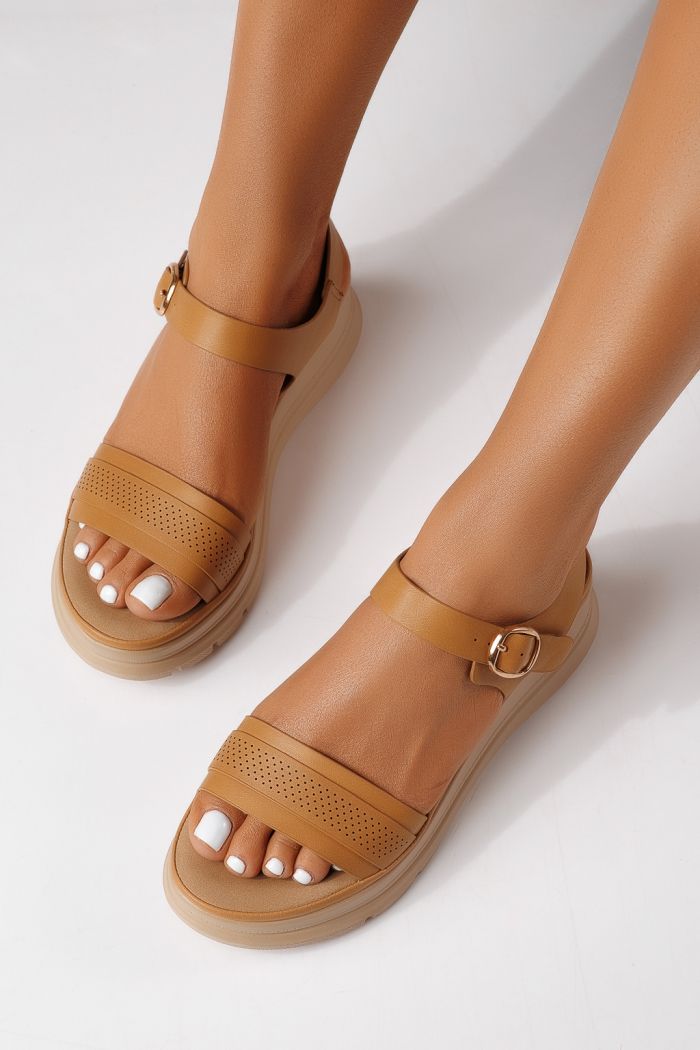 Sandale cu platforma dama maro din piele ecologica Gisela #25024