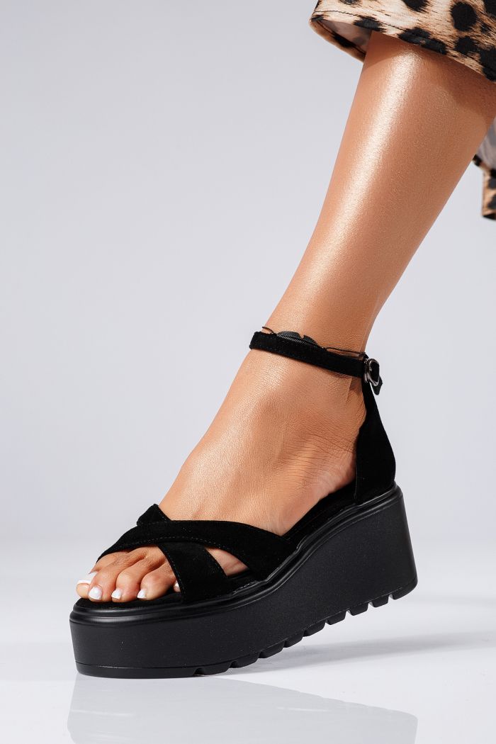 Sandale cu platforma dama negre din piele ecologica intoarsa Talida #25377