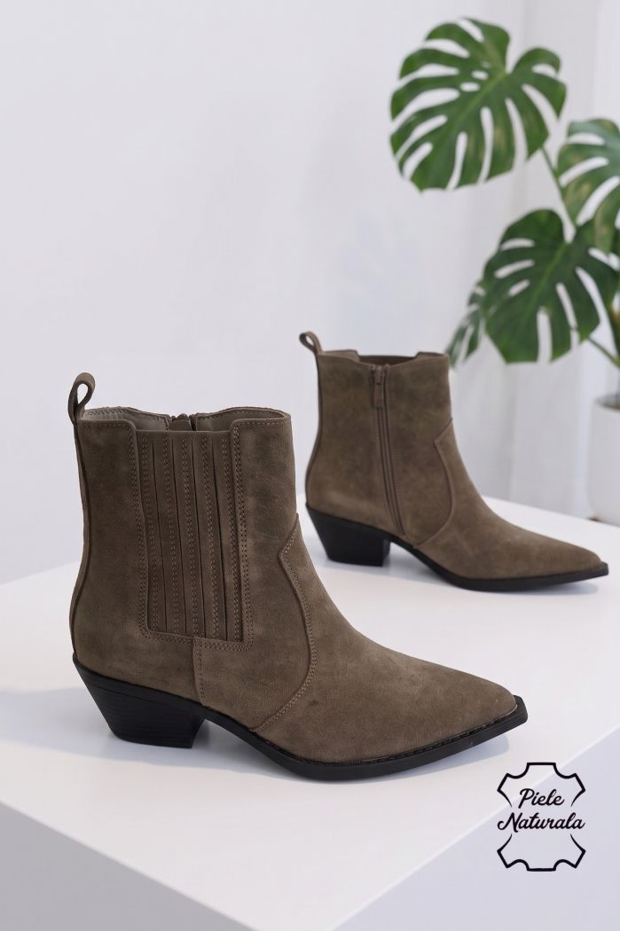 Ciocate dama khaki din piele naturala intoarsa Azura #25574