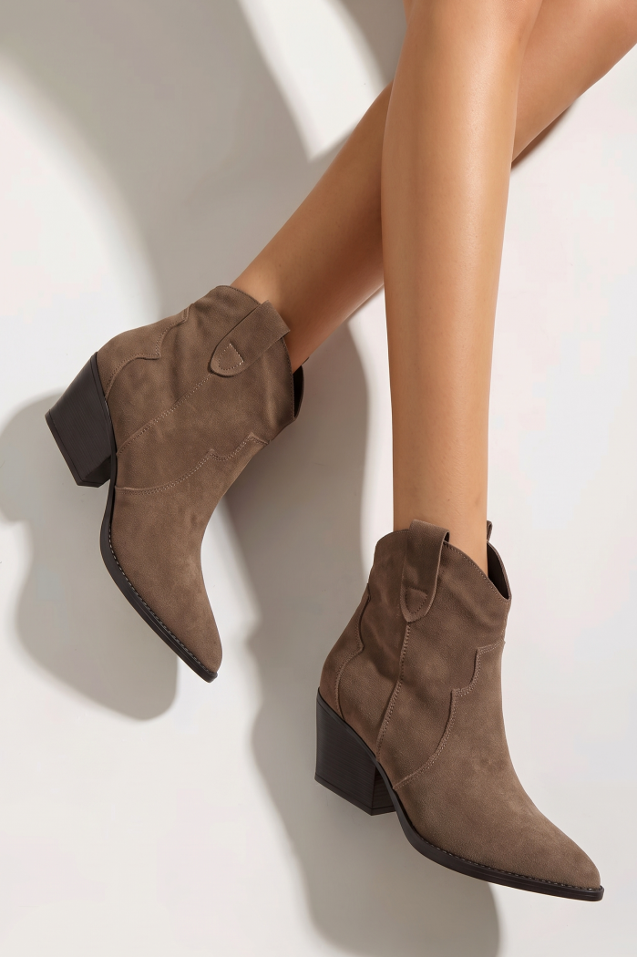 Ciocate dama khaki din piele naturala intoarsa Estelle #25569