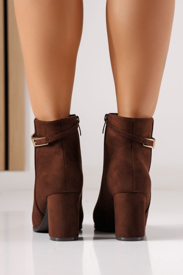 Botine dama captusite maro din piele ecologica intoarsa Elara #30084
