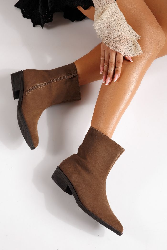 Ciocate dama vatuite khaki din piele naturala intoarsa Elaris #30149