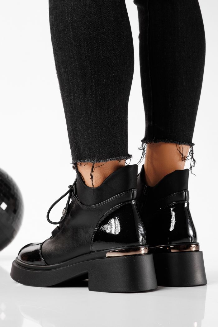 Ghete dama vatuite negre din piele ecologica lacuita Nami #30326