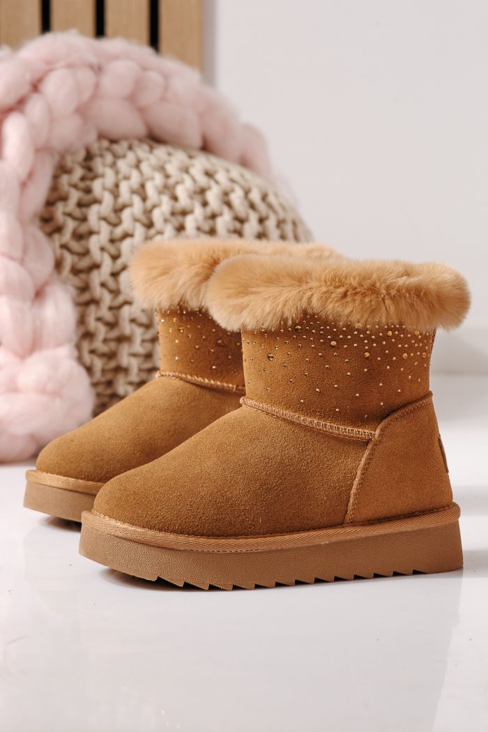 Lányoknak való barna, UGG típusú, szőrmével bélelt csizma természetes velúrbőrből Katy #30289