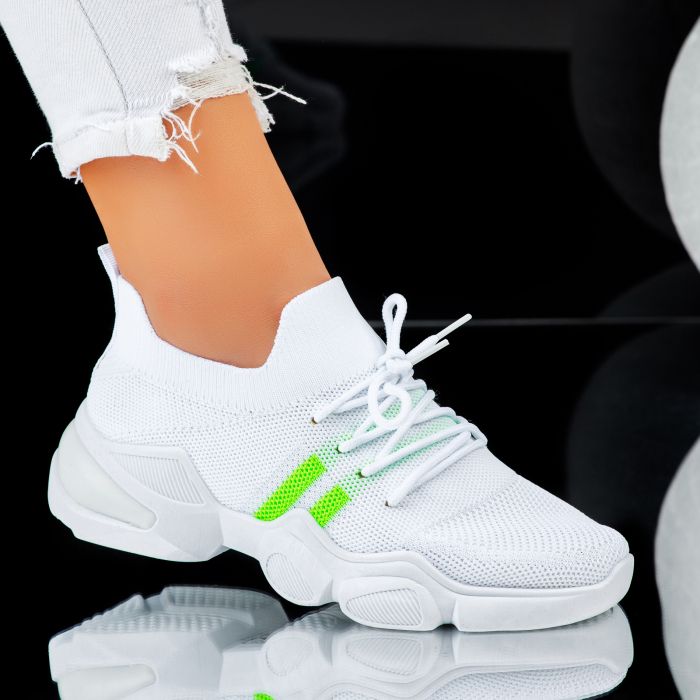 Дамски спортни обувки Karina белина/зелено #6468M