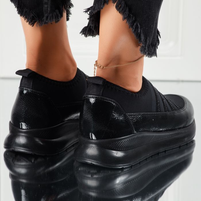 Дамски спортни обувки Iselin Черен #7458M