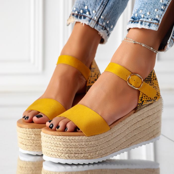 Дамски сандали на платформа Berry жълт #11283